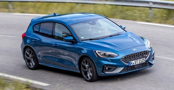 2019 Ford Focus Mk4 debuts - three body-styles, six trim levels